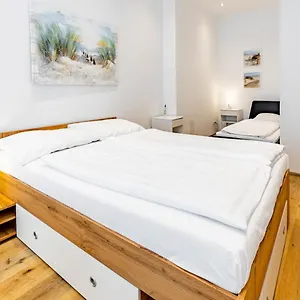 Budget West With Shared Kitchen , Vienna Austria